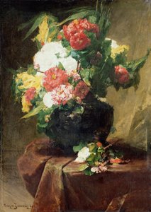 ドレープテーブルの上の花瓶の牡丹。 1895